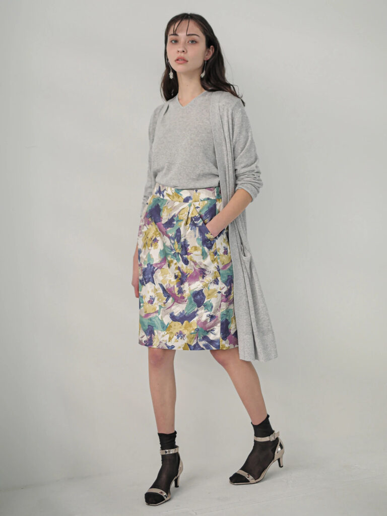 おばさん ミニスカ 露出画像 